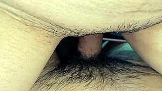 Priya snáší brutální první anal kunda v desi sexu