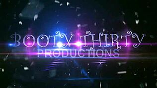 Lilly white plaagt met blowjob en pantyjob