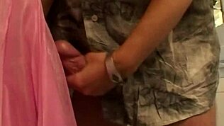 Stiekem kont neuken die sexy blonde milf?