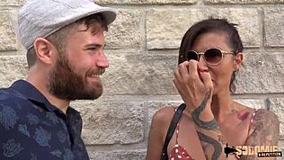 40岁的Charlotte想用大奶挑战极限？