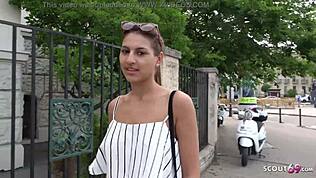 كشافة ألمانية تلتقط سارة الفتاة اللاتينية 18+ لممارسة جنسية قوية في الاختبار.