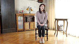 我第一次作为妻子拍片，口交感觉太爽了