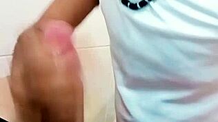 Jeg gav min chef en grådig blowjob for at beholde jobbet