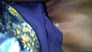 Casal tarado fode louco com gozada e pauzão preto enorme