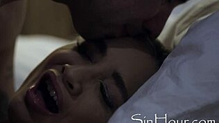 Asiatische Lesbe zu Konversionstherapie gezwungen, verdammt intensiv! 😱