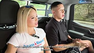 Il colombiano Gallan Maxx Betancur scopa duramente la bionda minuta in macchina!