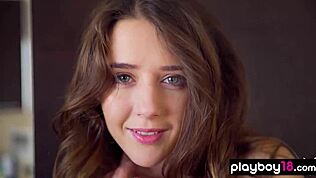 欧洲美女脱光秀出完美身材