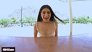 Angel Gostosa biarin kontol besar dominasi memek ketatnya malam ini 😍