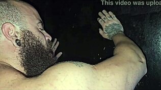 Sedusă de prieteni și dusă în beci pentru sex, sudoare, tensiune până ejaculăm delicios - com sheer complet