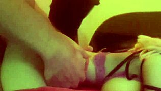 luvs2cumm69 stöter sin stora tut blonde fuck doll doggystyle för en cumshot