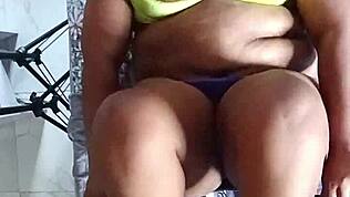 Έρχομαι δυνατά ενώ με κοιτάς POV, Mara Exotic