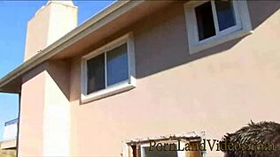 Pridimo na trojno zabavo s temi vročimi kurbami pri prijateljevem domu