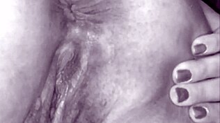 Dyk ner i min vintage knullsamling video 3 med sprut från tjejer och killar i närbild POV