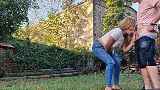 جارتي اللاتينية تمص زبي ديب ثروت في عقاري