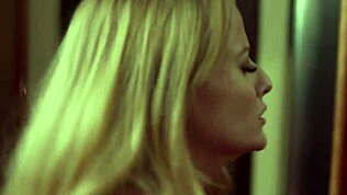 อืม ต้องจัดของขวัญวันหยุดให้ลูกเลี้ยงสาวแบบก้มตัวหน่อยละ