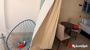 Ranta jälkeen julkinen parveke-seksi bodybuilderin kanssa, päättyen massiiviseen kasvoille