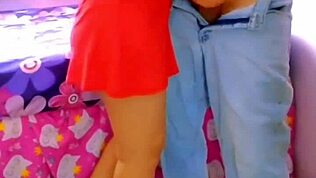 cogiendo a mi esposa en vestido rojo mientras nos miran