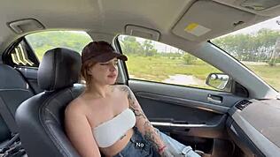 Come se la cava la giovane lavatrice con un grosso cazzo in un bosco?