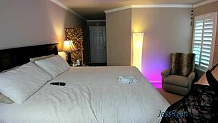 Oletko nähnyt kuuman vaimon heiluttavan isoa perseään yksityiskameralla?