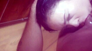 Anastasia Maul saa perseensä naiduksi POV:ssa, sotkuista ja kosteaa spermalla