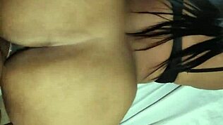 Super prostitueret med stor røv får kneppet doggystyle?