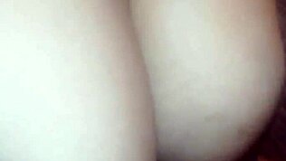 oje, obožujem sesati kurca in da me folajo dobro trdo, kaj pa ti? obožujem, da me poundajo v mojem domačem videu kot seksi kolumbijska nevesta.