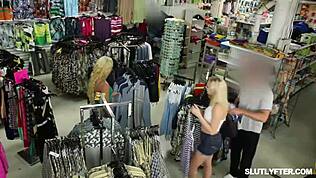 万引き女優みら・モンローがセクシー警官コスでガチハメ