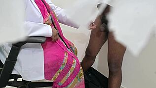 यो, तेलुगु डॉक्टर को क्लिनिक में मरीज के लंड की जांच करते देखा है ऐसे?