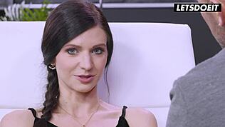 Худая украинская милфа Arian Joy получает жёсткий анал... просто огонь!