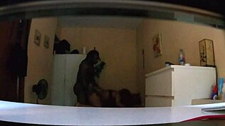 Домашно интеррасови аматьорско видео с черна двойка