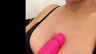 Azgın ingiliz orospu yoğun fışkırtmalı orgazm girlfriend deneyimi veriyor 😜