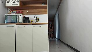 เฮ้ย เสี่ยงเซ็กส์ตอนสามีอาบน้ำกับเพื่อน!