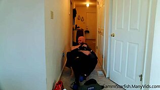 Yo, pronto per facefuck estremo in camicia di forza anteprima?