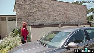 Hei Lauren Phillips, vrei să călărești din nou pulă mare a fiului vitreg?