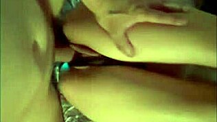 De knuller meg super godt for min lille rumpe, vakker latina amatør