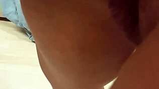 カラナ・ミトラクがフォロワーにアナル見せつけながらフェラして口内射精