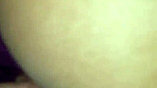 La mia vicina è vergine anale e non regge il mio cazzo grosso!