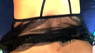 Føler intens nydelse fra pikpumpe, onani og creampie