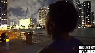 Jessica Jewels Sundal Batang Tahun Kongkek Batang Besar