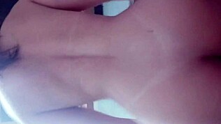 내 걸레 처제님이 나를 자극하고 거실에서 박아