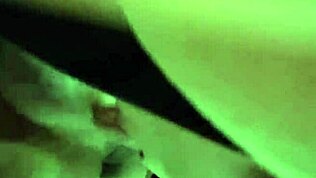 Teresa Jones karım tuvalette sakso yapıp ağzıma boşaltıyor