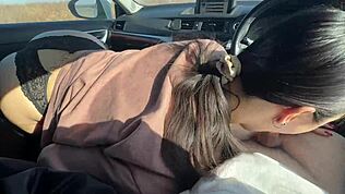 Чуках приятелката с приятел в колата, опа!