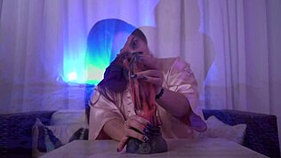 Seksy nataly droomt met enorme dildo