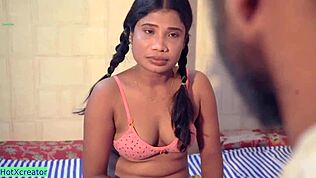 يا إلهي، شاهد هذه الطالبة الجميلة 18 عاماً تُنيك من معلمها الشرير!