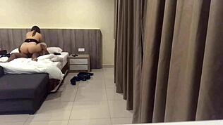 藏摄像头拍Tinder出轨骚货猛骑大屌