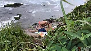 Transei com Uma Loira Gostosa que Conheci na Praia