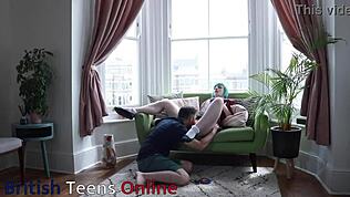 Siswa Inggris Mesum Sama Guru di Kelas