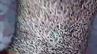 Jeg føler meg så skamfull som en het kones slampete hore bøyd over