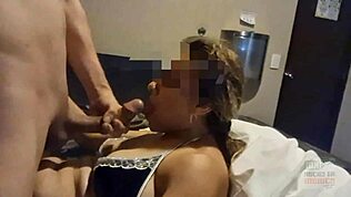 Mexicaanse MILF Pam hotwife blowjob met grote lul