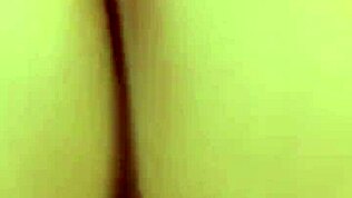 Zapadl jsem se zaměstnankyní na lodi v hajzlu